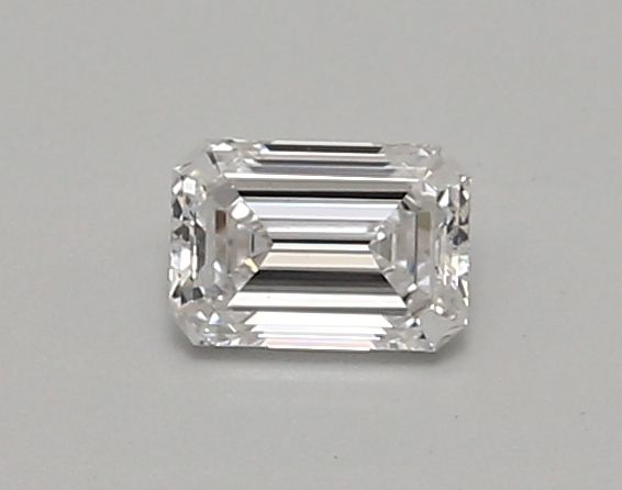 0.45 ct lab-grown Emerald Diamond