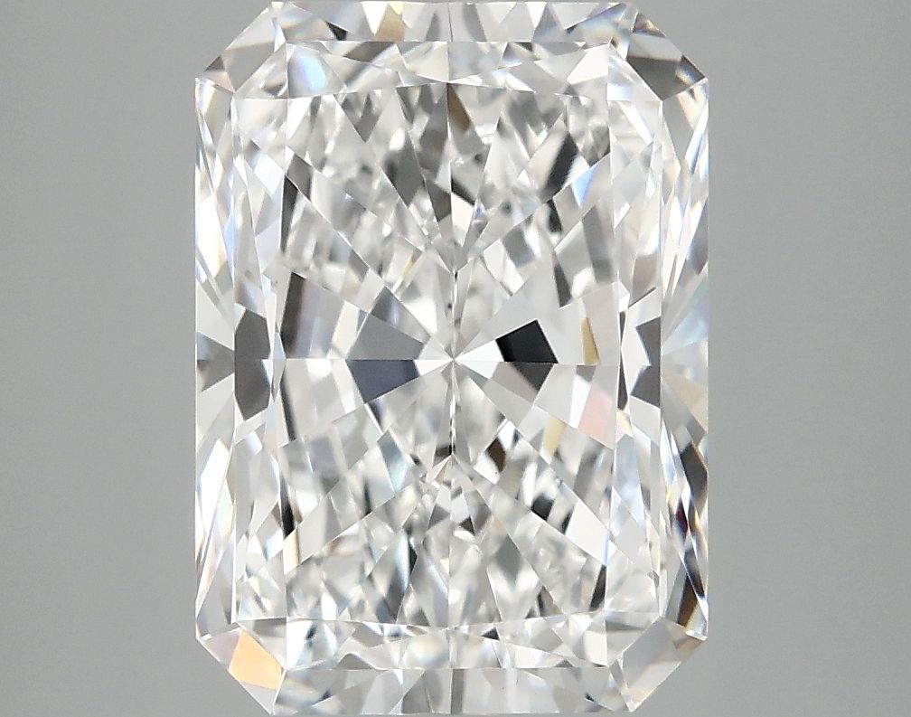 4.92 ct. radiant Lab Grown Diamond front image