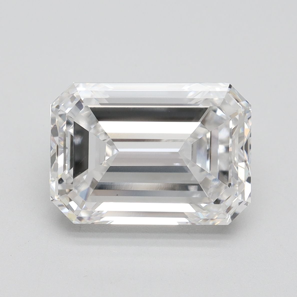4.50 ct. emerald Lab Grown Diamond front image