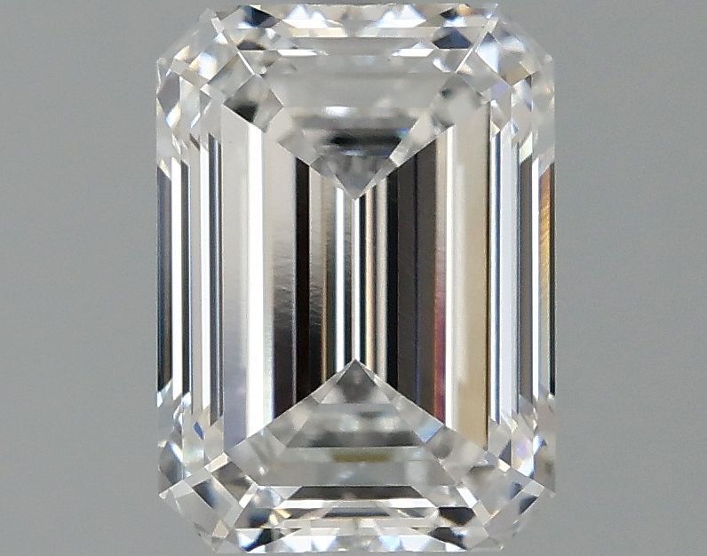 1.53 ct. emerald Lab Grown Diamond front image