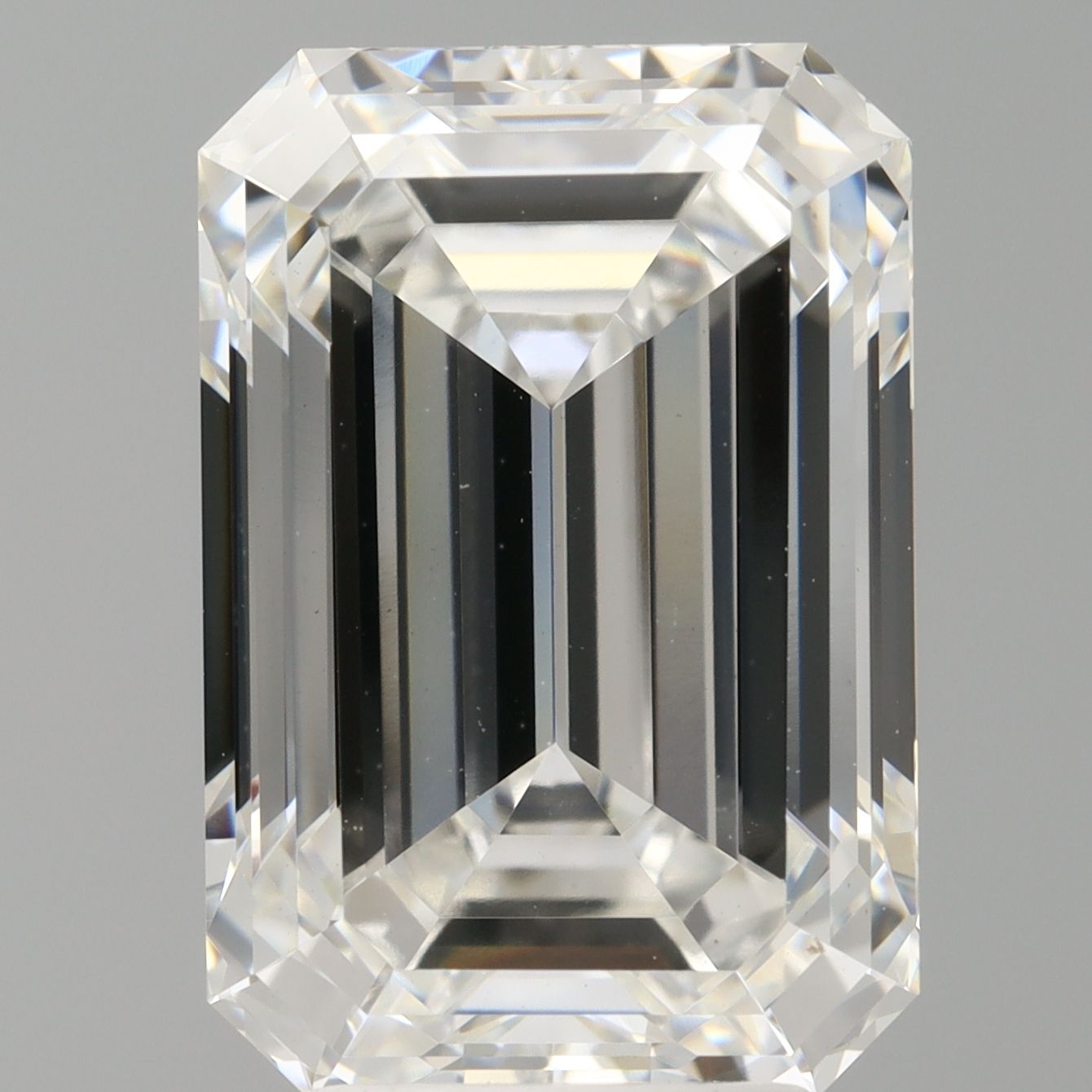4.59 ct. emerald Lab Grown Diamond front image
