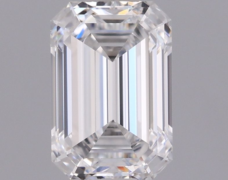 0.98 ct. emerald Lab Grown Diamond front image