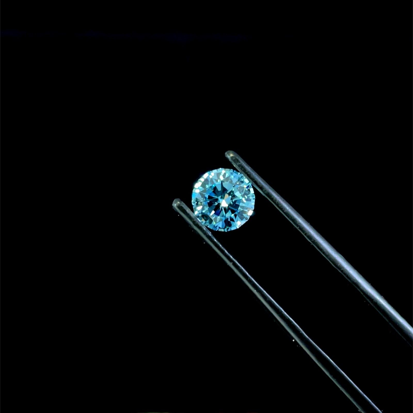 1.04 CT Fancy Vivid Blue ROUND