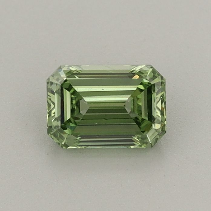 0.51 ct Emerald diamond