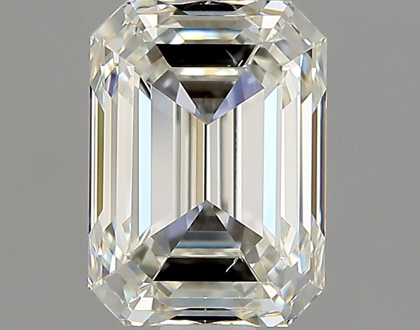 1.30 ct Emerald diamond