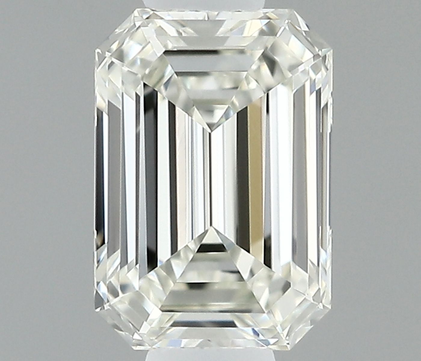 0.31 ct Emerald Diamond