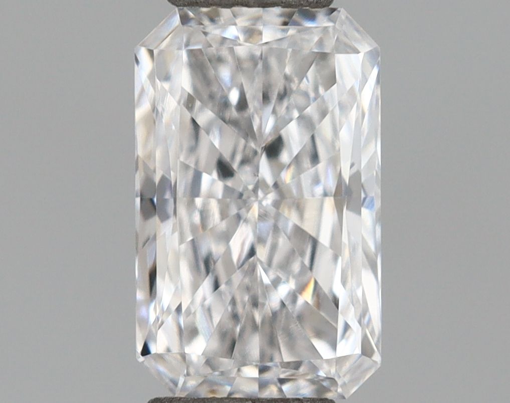 0.61 ct lab-grown Radiant Diamond