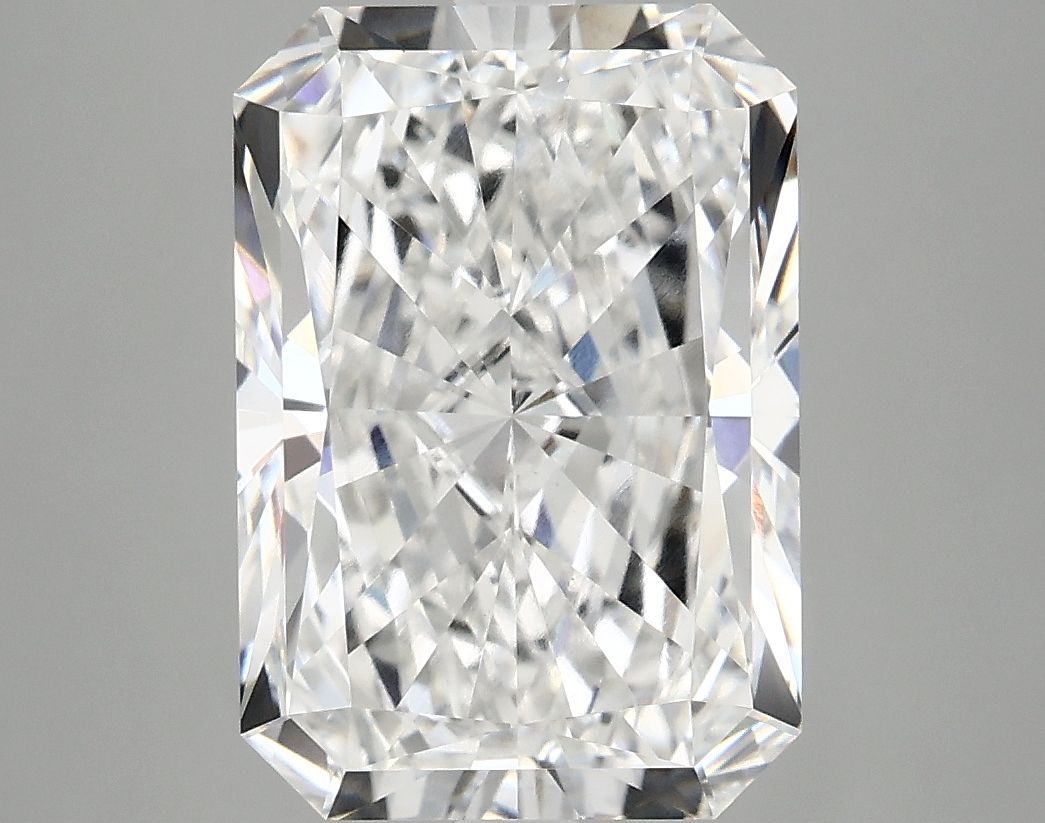 5.00 ct. radiant Lab Grown Diamond front image