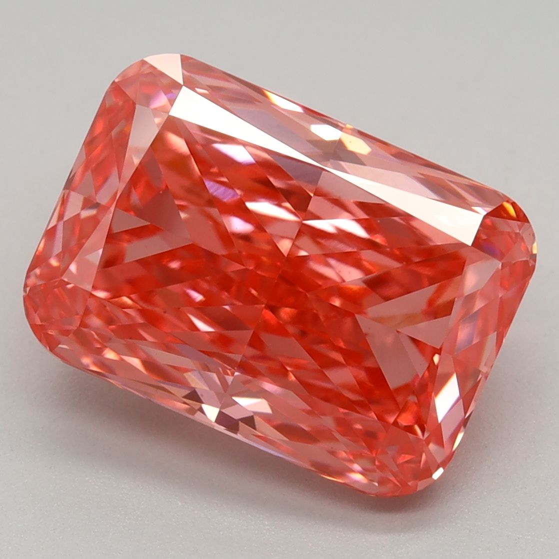 3.07 ct Radiant diamond