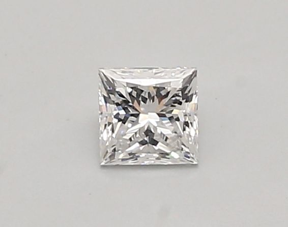 0.39 ct lab-grown Princess Diamond