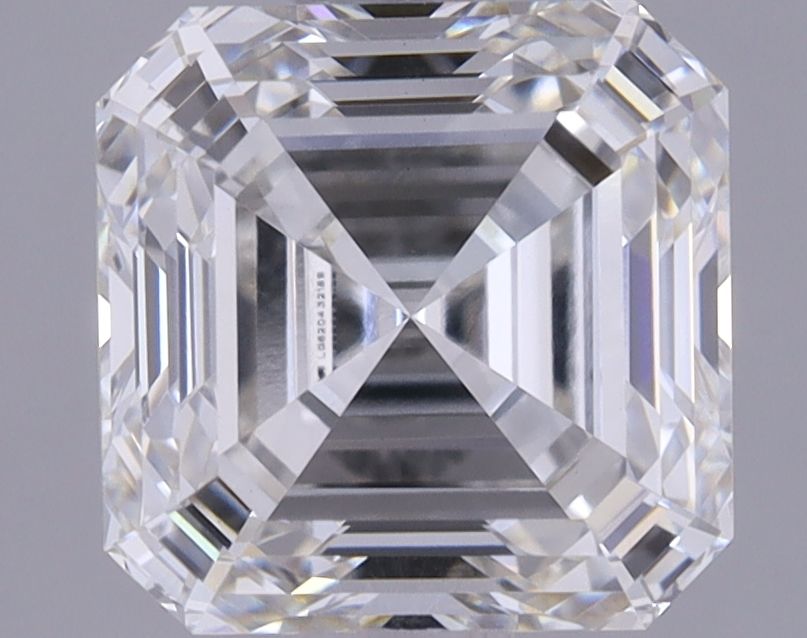 1.63 ct Square Emerald diamond