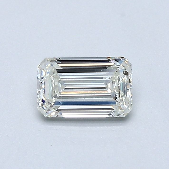 0.46 ct Emerald Diamond
