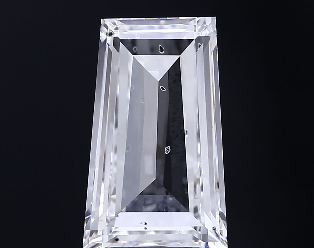 5 ct lab-grown Tapered baguette Diamond