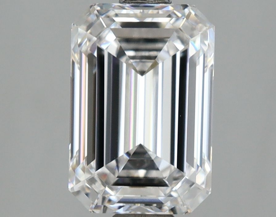 2.57 ct. emerald Lab Grown Diamond front image