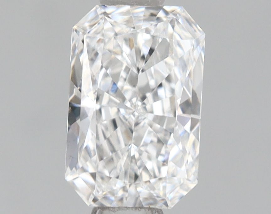 0.64 ct lab-grown Radiant Diamond
