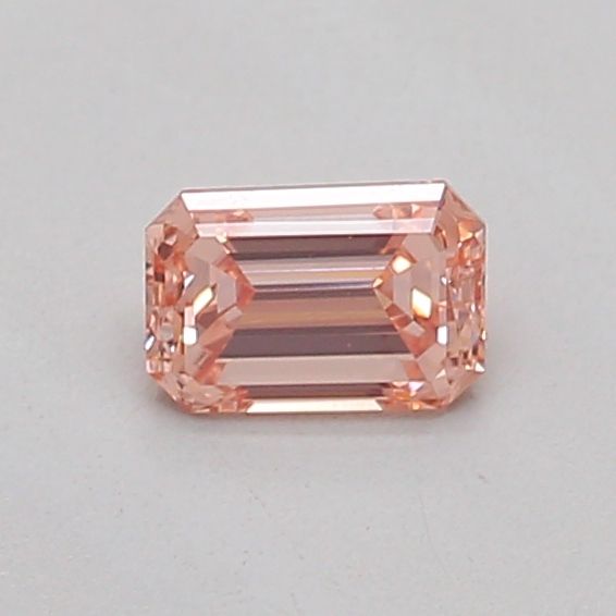 0.21ct Emerald diamond