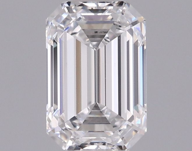 0.98 ct. emerald Lab Grown Diamond front image
