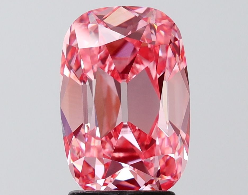 3.04 ct Cushion Brilliant diamond