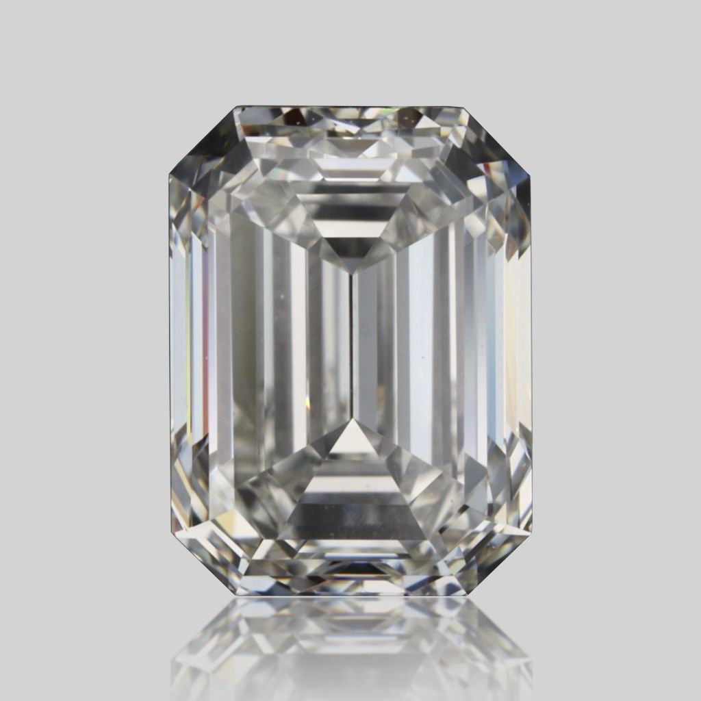 0.70 ct Emerald diamond