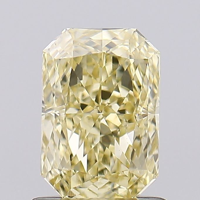 1.04 ct Radiant diamond