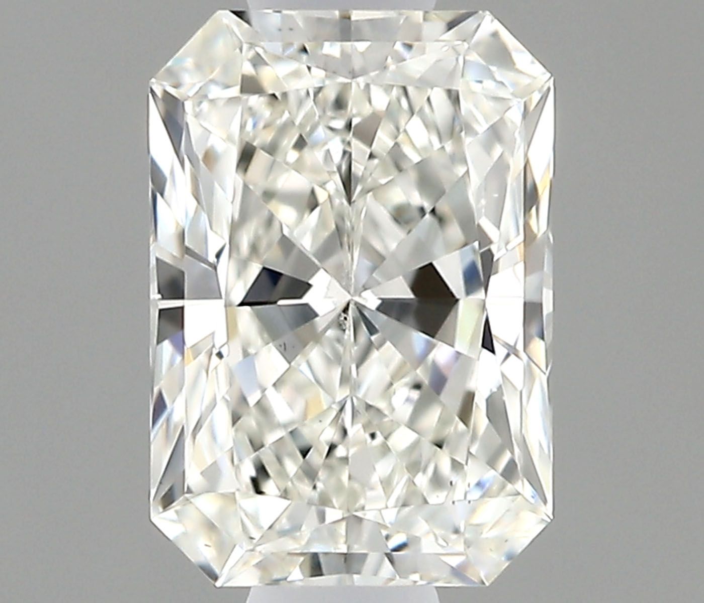 0.70 ct Radiant diamond