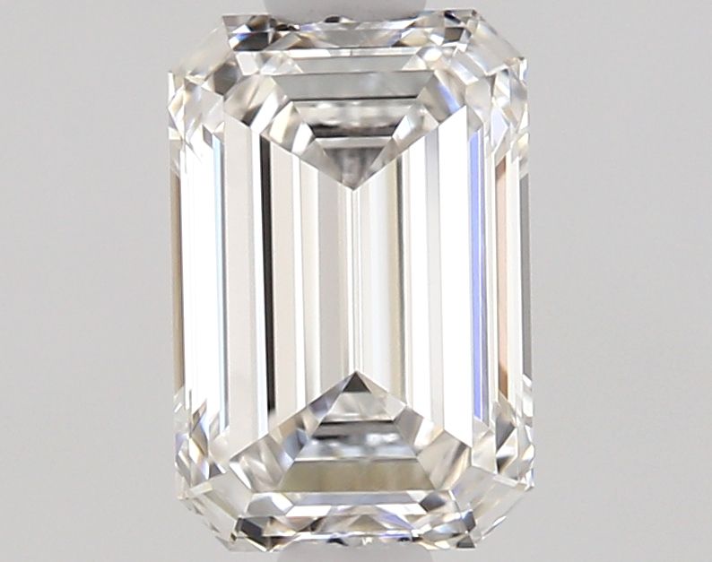 0.70 ct Emerald diamond