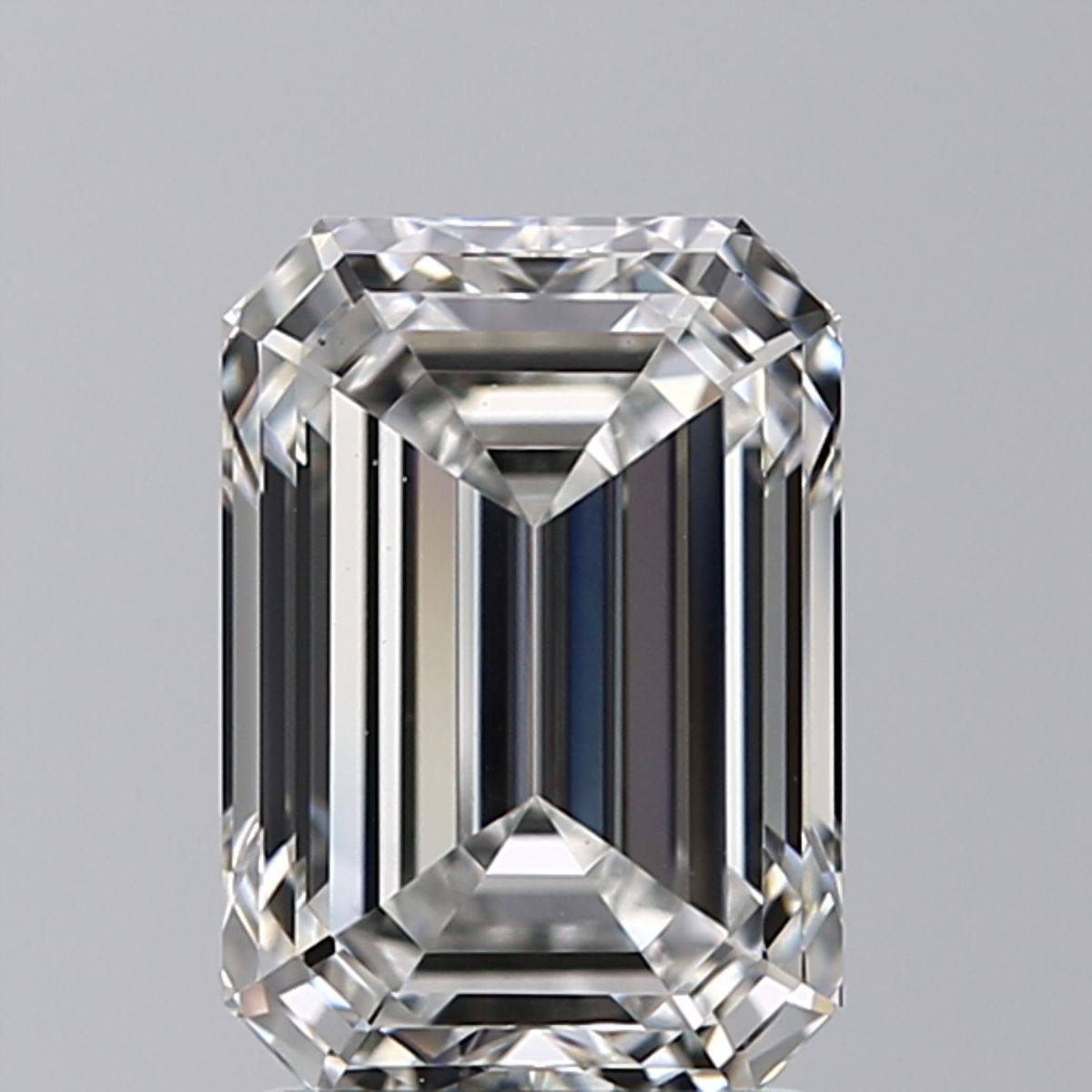 2.21 ct Emerald diamond