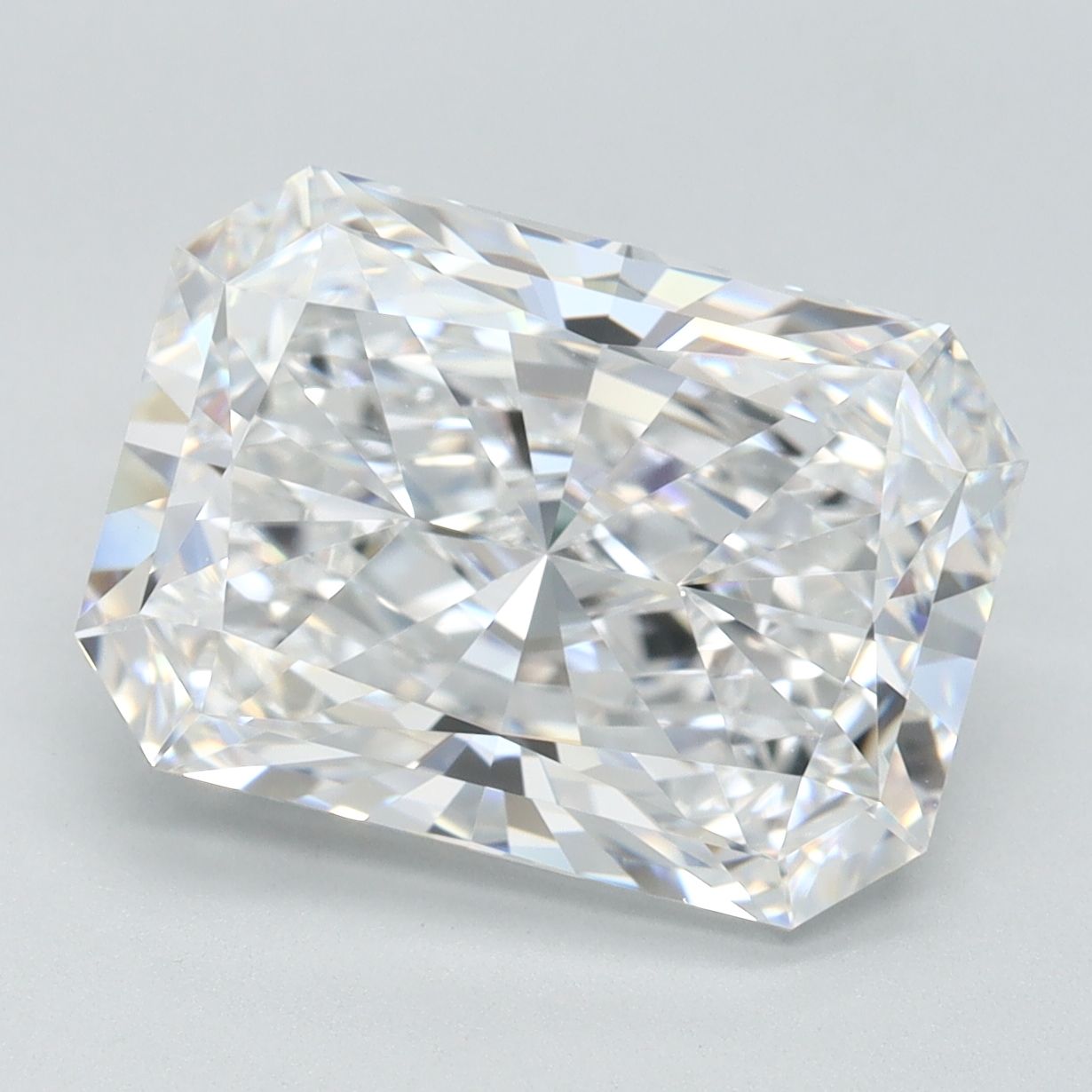 4.39 ct. radiant Lab Grown Diamond front image