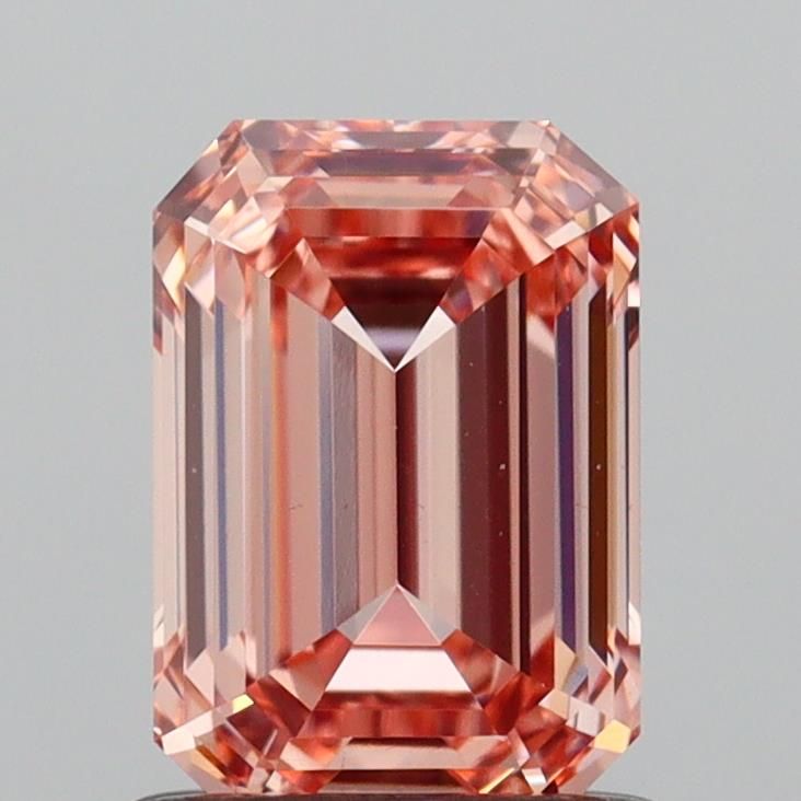 1.10 ct Emerald diamond