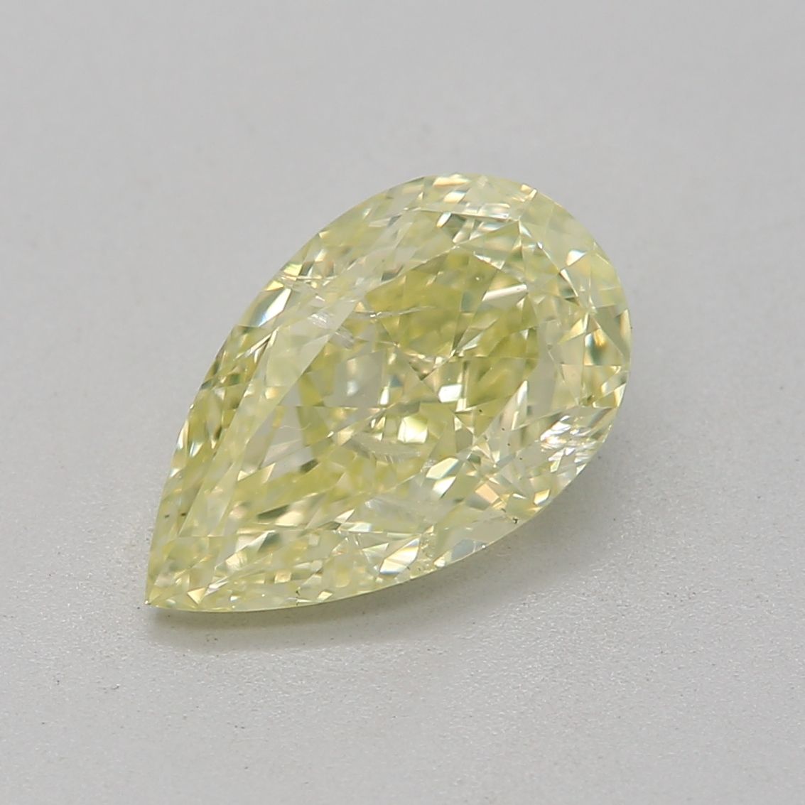 Diament 1.03 ct Light Greenish Yellow/I2