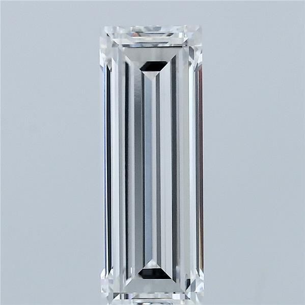 1.53 ct lab-grown Baguette Diamond