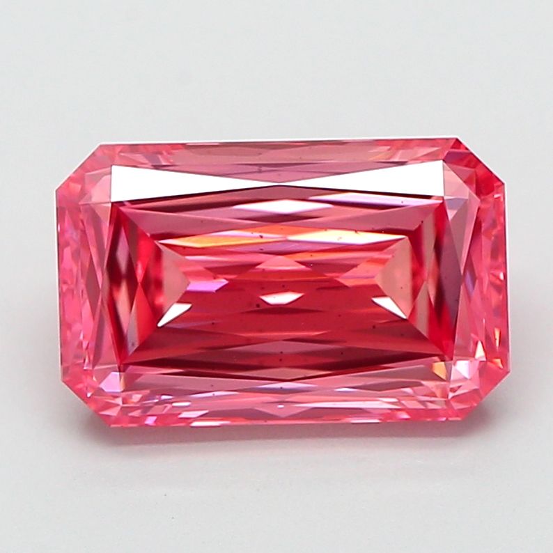 3.37 ct Radiant diamond