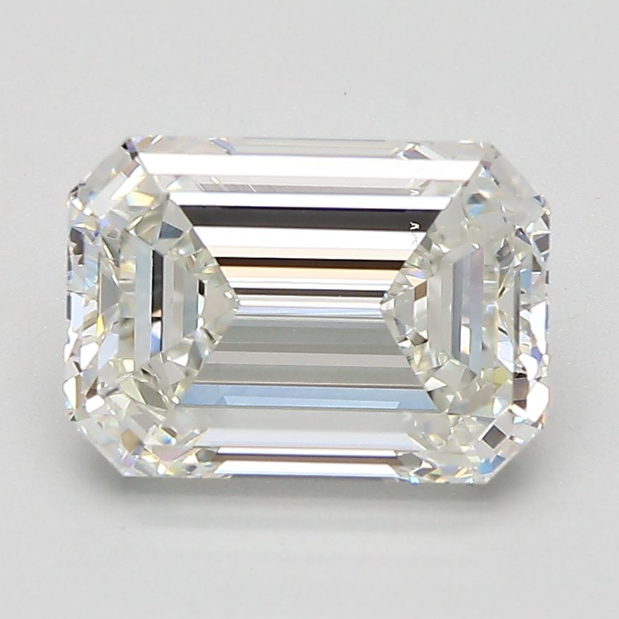 3.02 ct Emerald diamond