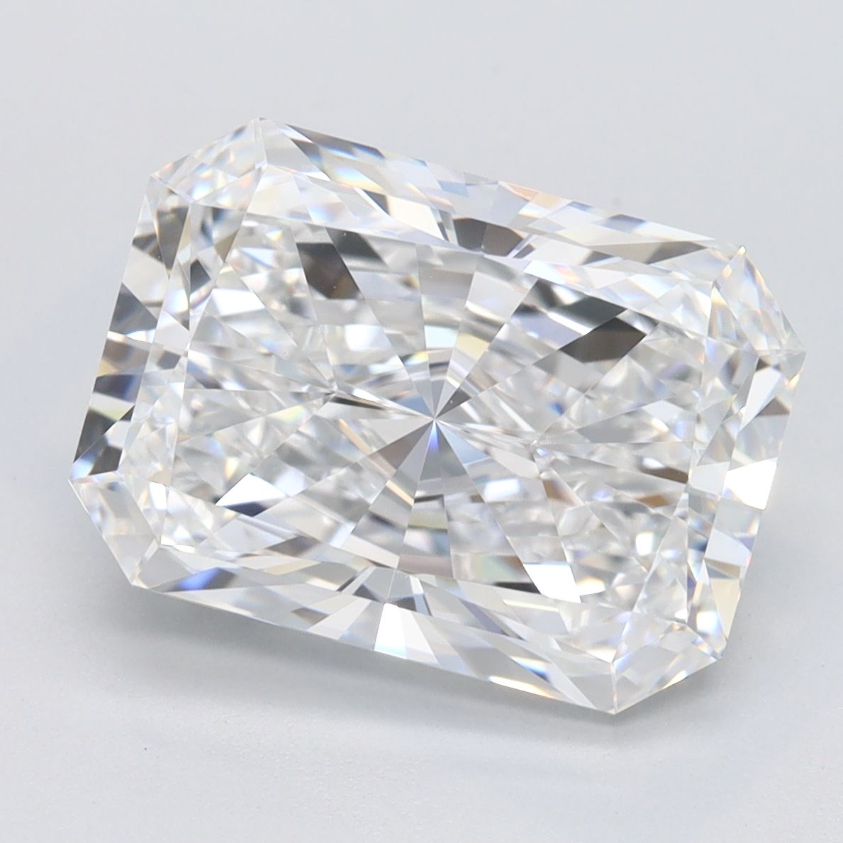 4.42 ct. radiant Lab Grown Diamond front image