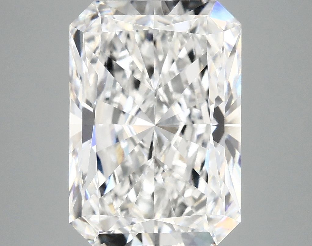 4.78 ct. radiant Lab Grown Diamond front image