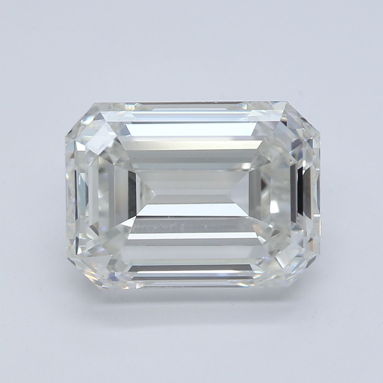 3.00 ct Emerald diamond