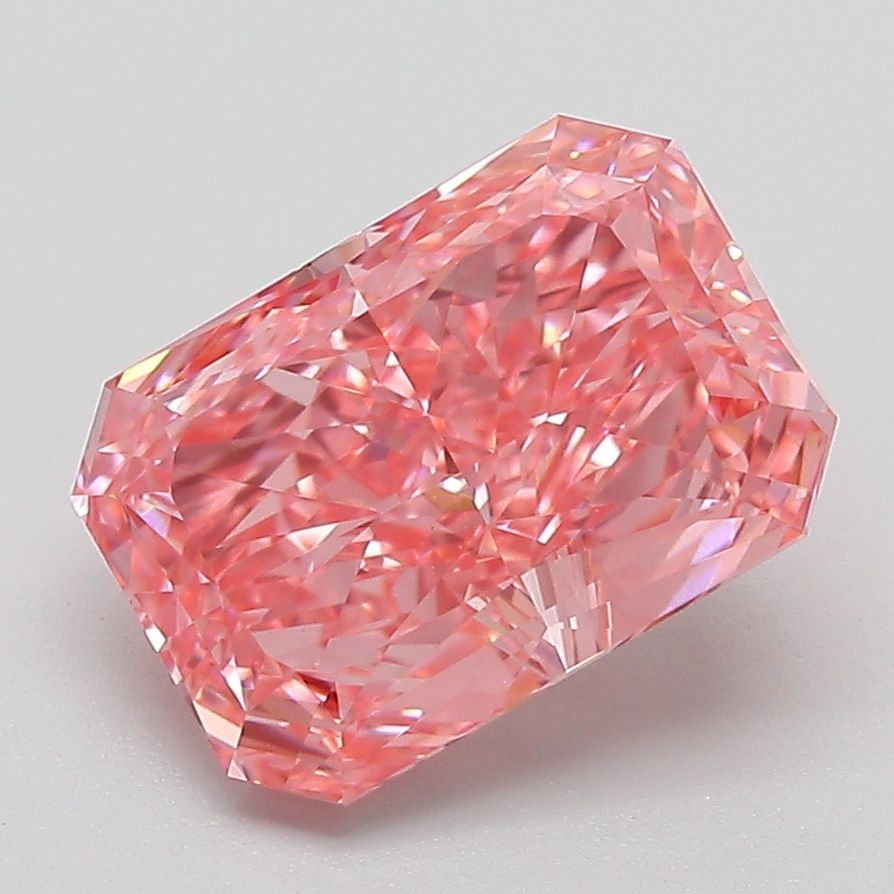 3.07 ct Radiant diamond