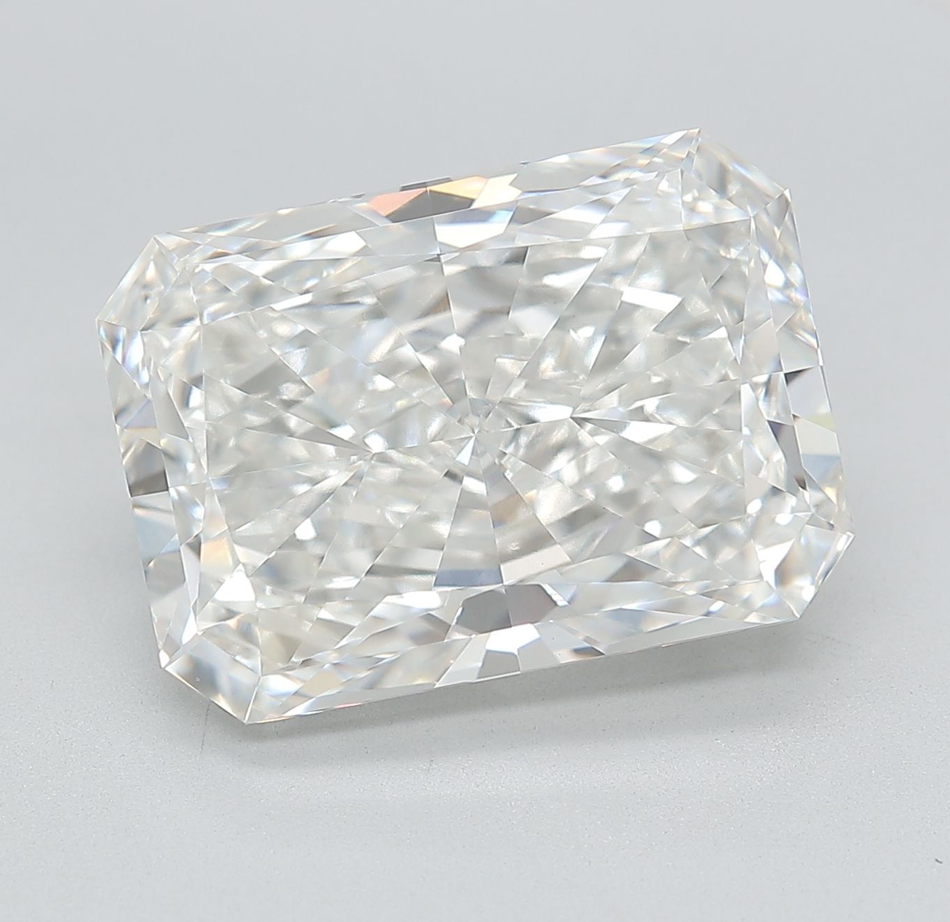 9.04 ct. radiant Lab Grown Diamond front image