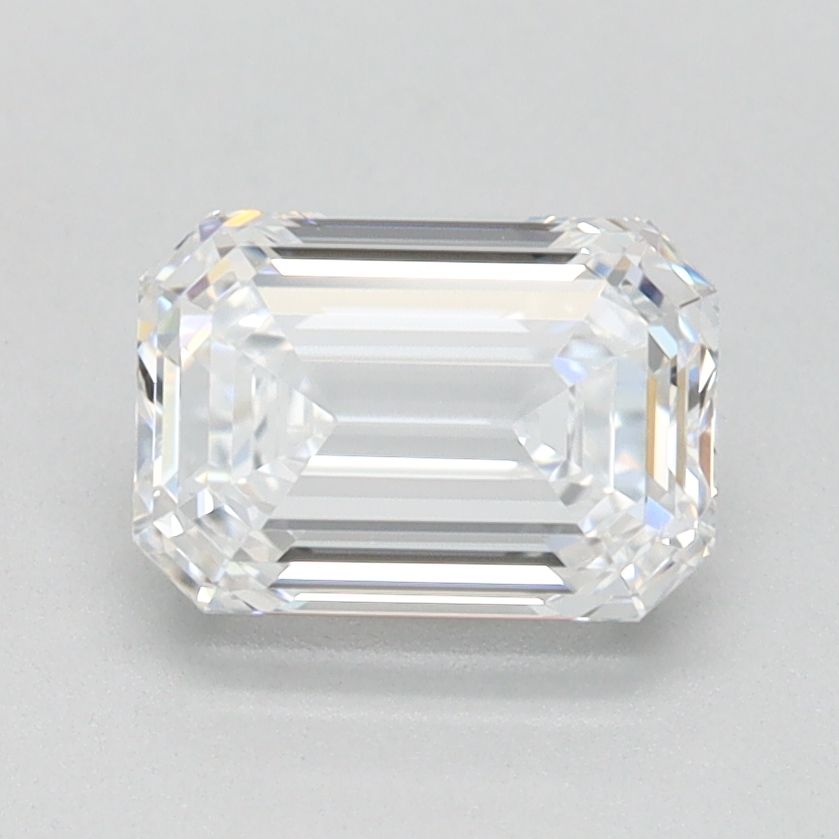 1.05 ct. emerald Lab Grown Diamond front image