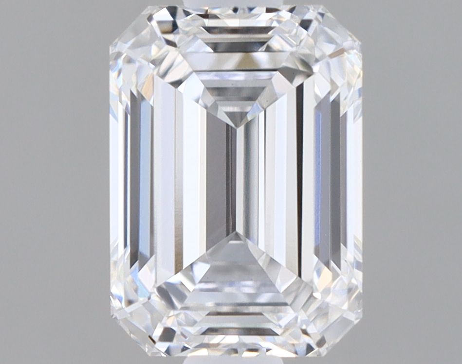 1.04 ct. emerald Lab Grown Diamond front image