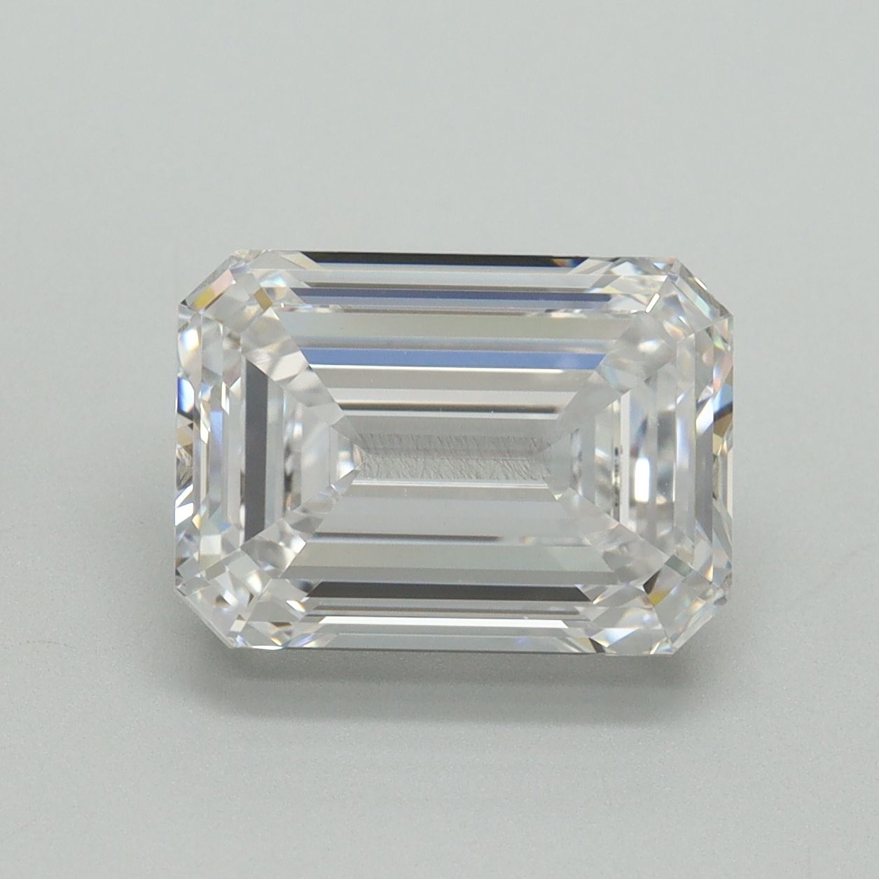 4.03 ct. emerald Lab Grown Diamond front image
