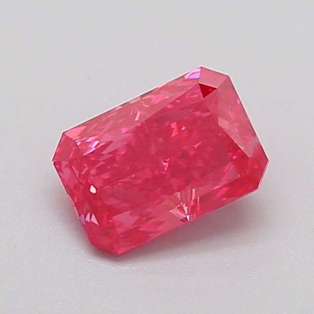 1.07 ct Radiant diamond