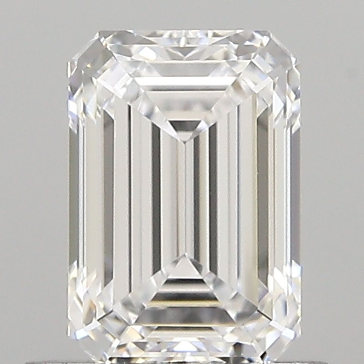 0.85 ct. emerald Lab Grown Diamond front image