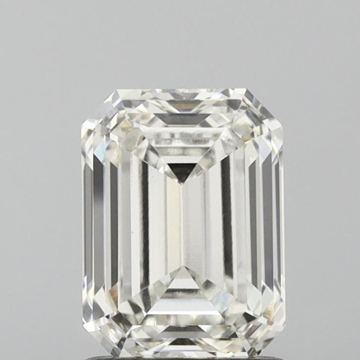 1.54 ct. emerald Lab Grown Diamond front image
