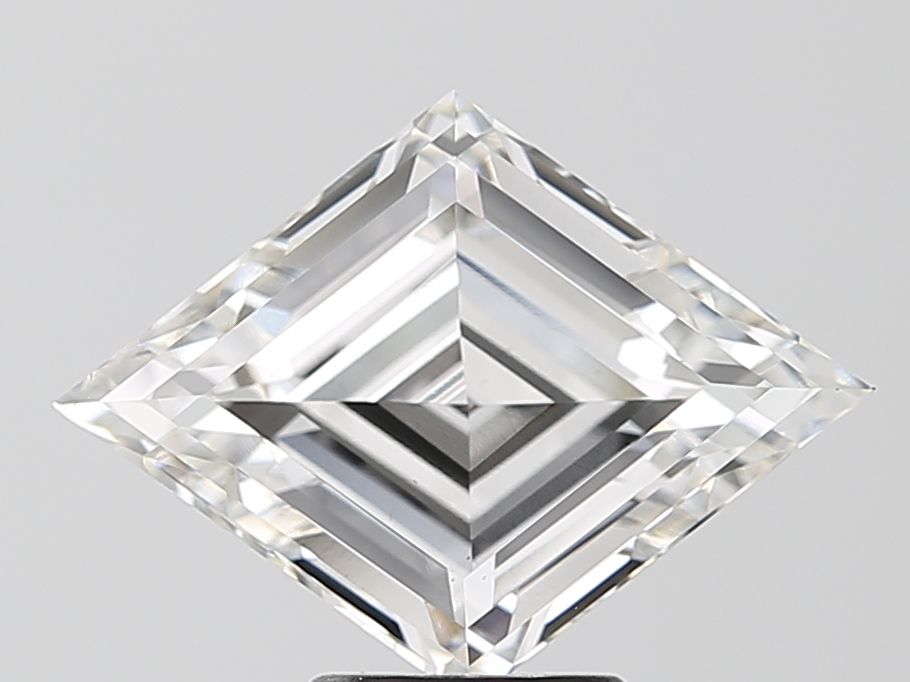 3.97 ct lab-grown Lozenge Diamond