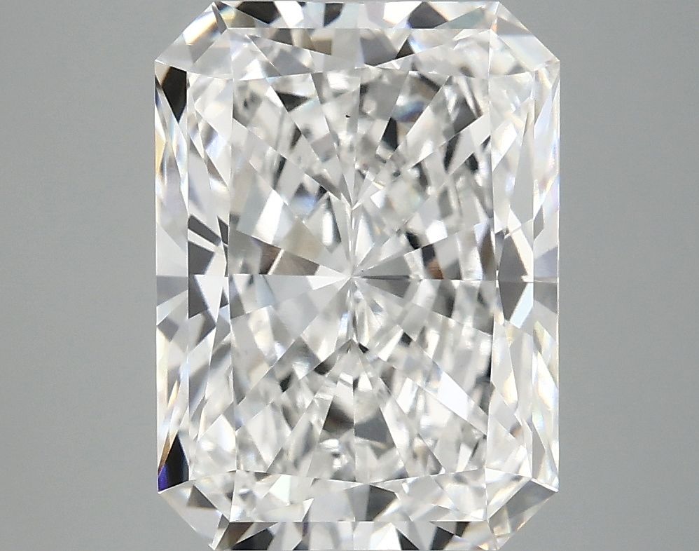 4.90 ct. radiant Lab Grown Diamond front image