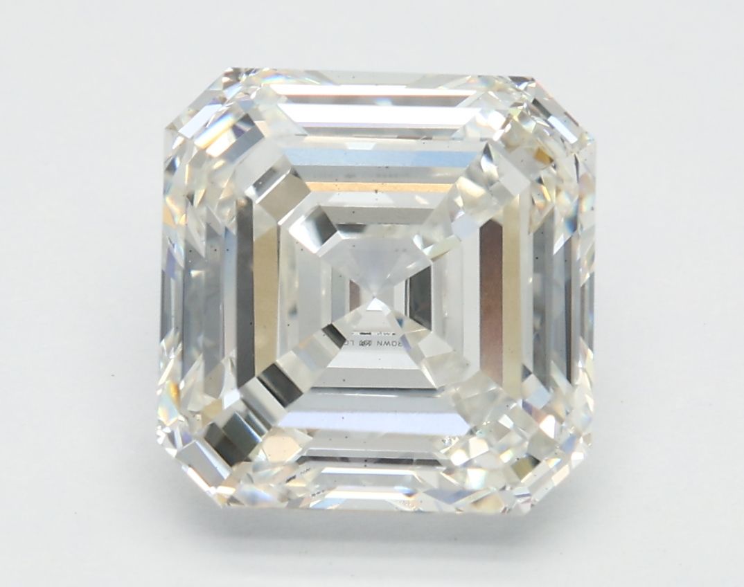 3.10 ct Square Emerald diamond