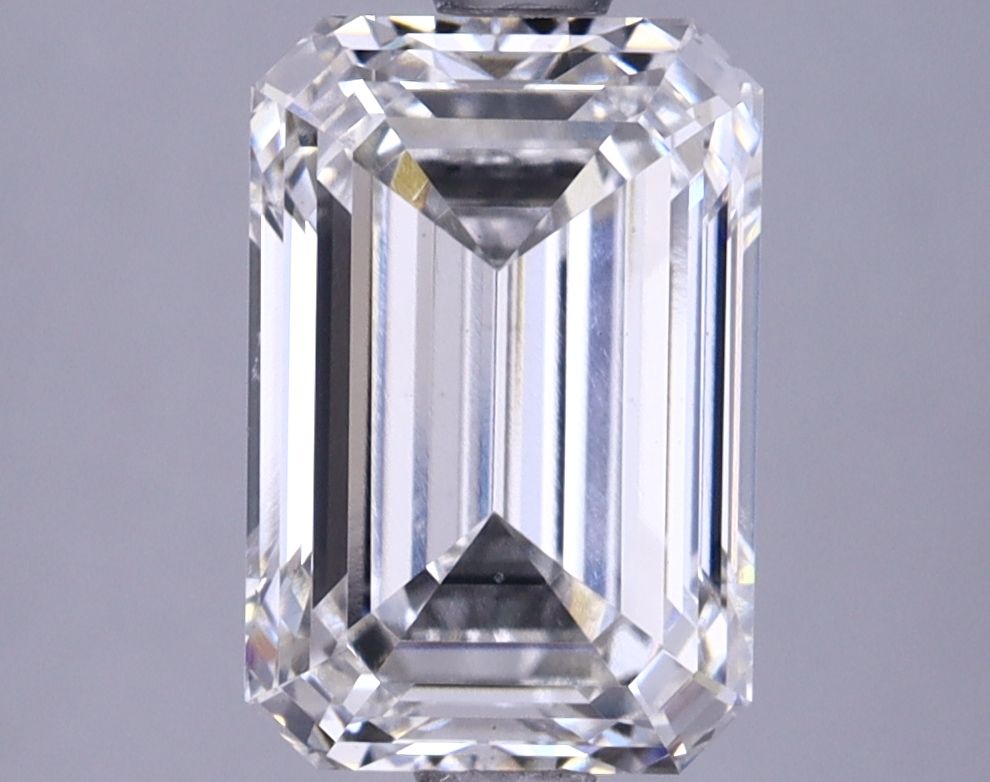 2.61 ct. emerald Lab Grown Diamond front image