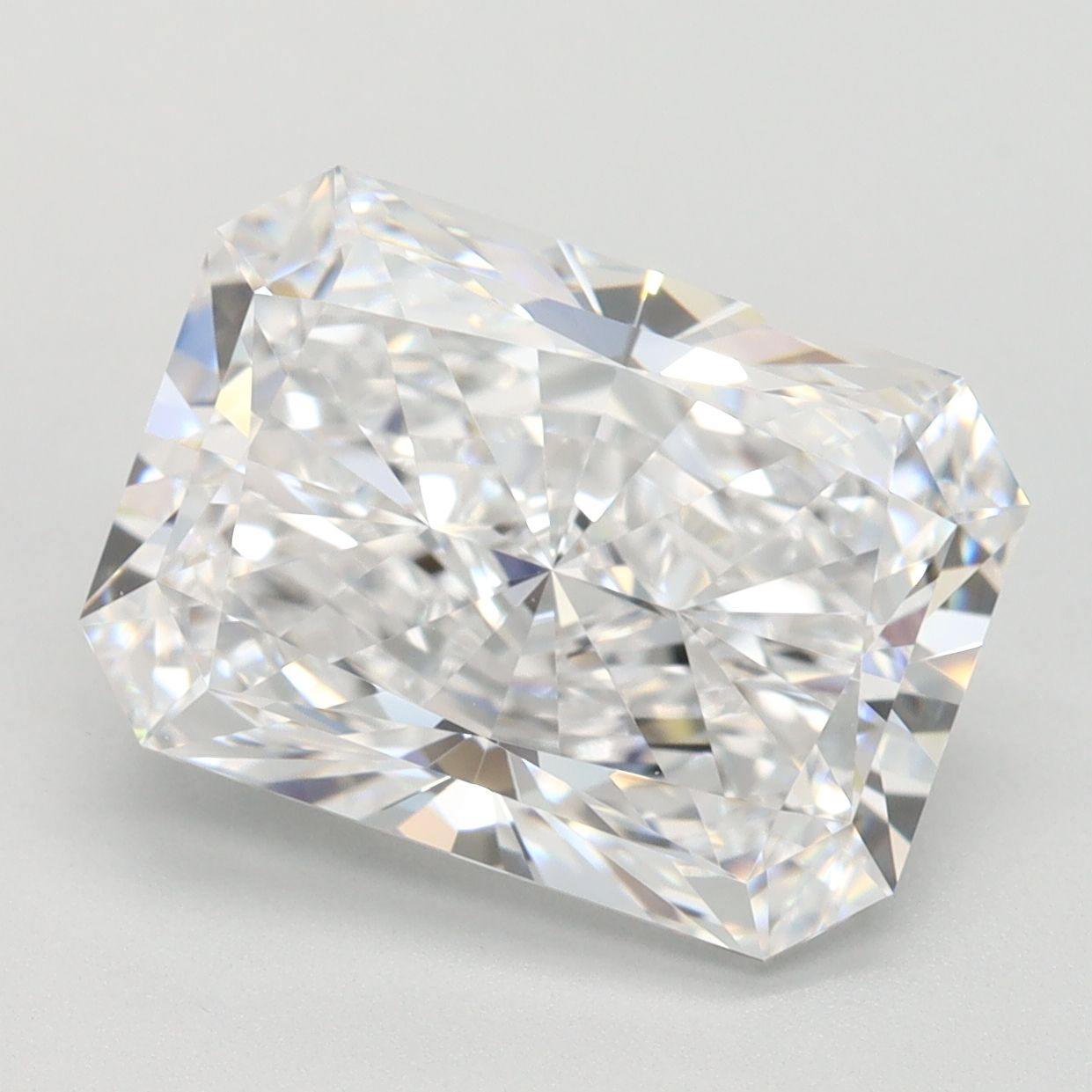 4.55 ct. radiant Lab Grown Diamond front image