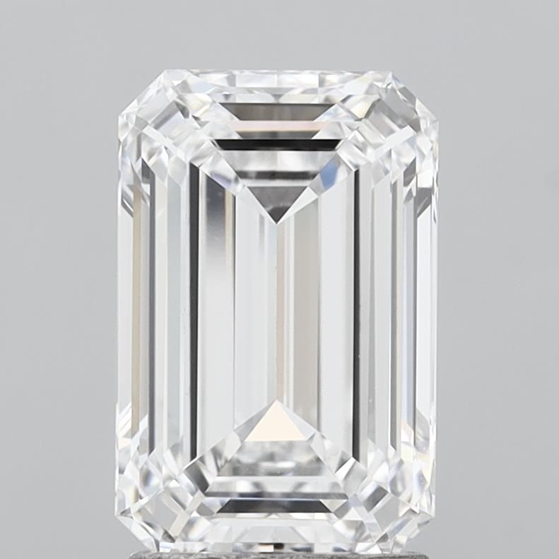 2.60 ct. emerald Lab Grown Diamond front image